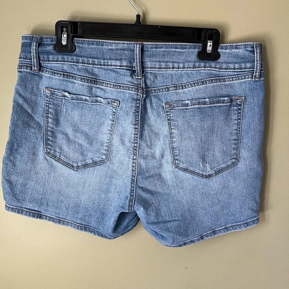 APT. 9 Denim shorts, size 14 - Picture 2 of 5